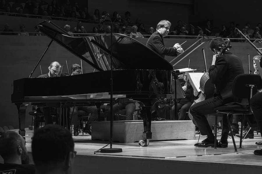 L’Auditori celebra sus veinticinco años con obras de Josep Maria Guix, Jean Sibelius y Johannes Brahms, con la OBC