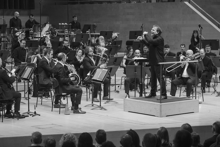 La Banda Municipal de Barcelona y el Spanish Brass, en el XXV aniversario de L´Auditori, con el estreno de una obra de Albert Guinovart