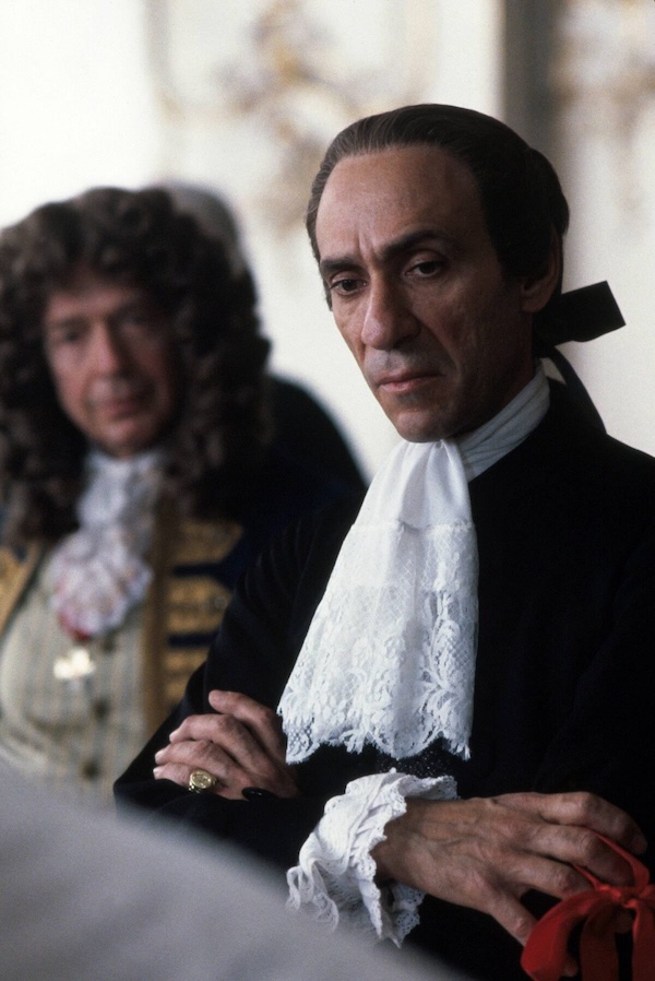 El_actor_Murray_Abraham_como_Antonio_Salieri_en_la_pelicula_Amadeus.jpeg