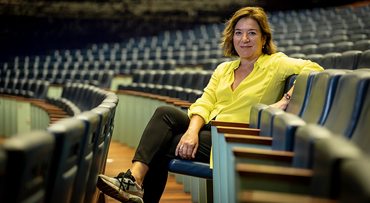 Isamay Benavente: “Tenemos que subrayar el servicio público que los teatros prestan a la sociedad”