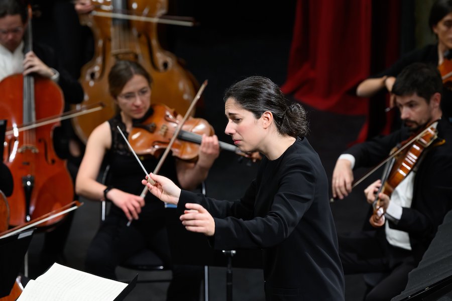 Marie Jacquot dirige obras de Mozart y Bruckner en su debut con Euskadiko Orkestra