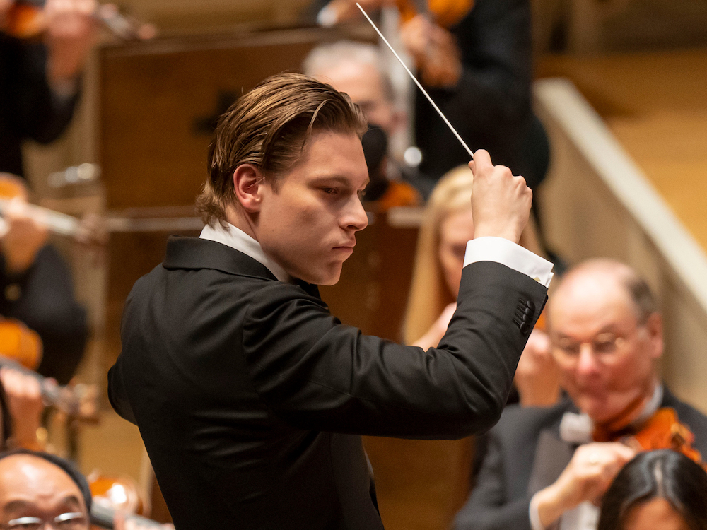 Klaus_Makela_ChicagoSymphony_Todd_Rosenberg.jpg