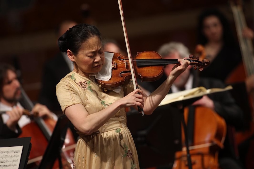 Midori y Robert Treviño con la Franz Shubert Filharmonia, con obras de Mendelssohn y Chaikovski