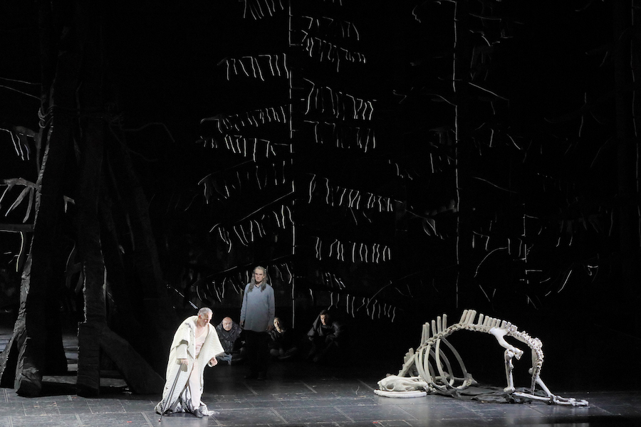 Parsifal_2024_G.Finley_T.Nazmi_c_Wilfried_Hoesl.jpg