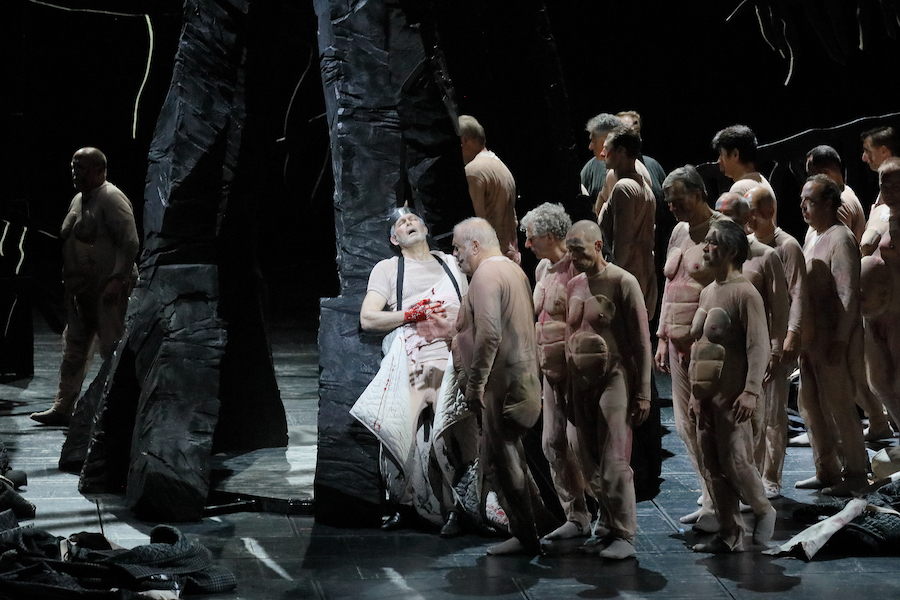 Parsifal_2024_c_Wilfried_Hoesl.jpg