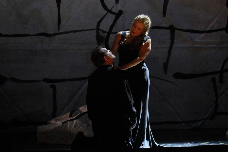 Parsifal_2024_c_Wilfried_Hoesl__5_.jpg