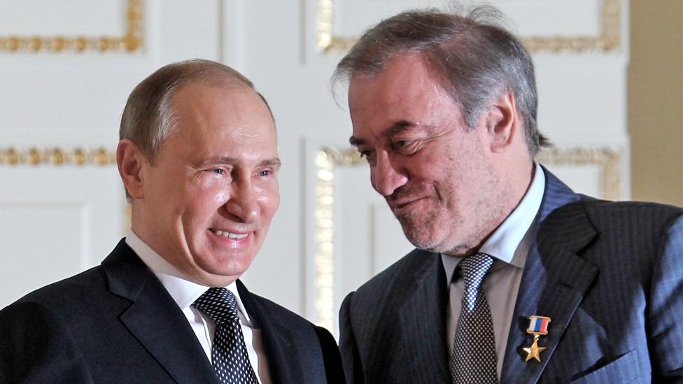 Más de 700 intelectuales piden que se cancele la actuación de Valery Gergiev en Italia