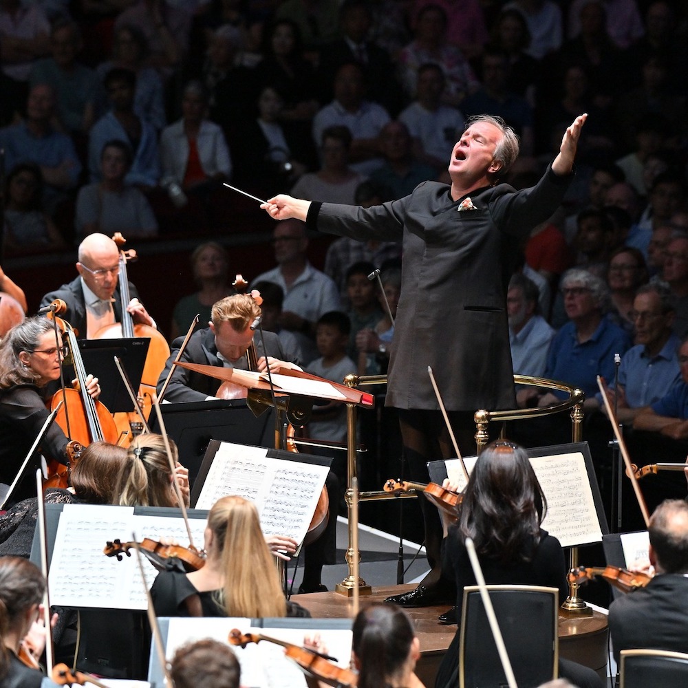 Sakari_Oramo_BBCSymphony_2024_ChrisChristodoulou.jpg