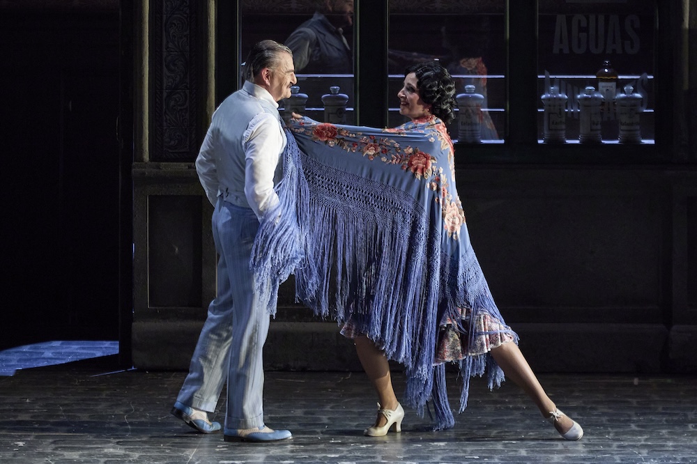 La Verbena de la Paloma Review: A Timeless Classic at Teatro de la Zarzuela - News Directory 3