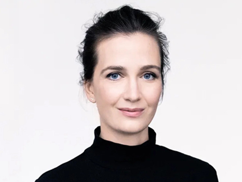 Elena Schwarz profile1
