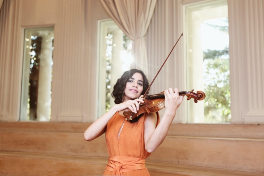 Ana María Valderrama toca el "Concierto para violín" de Bruch con la Orquesta de Córdoba