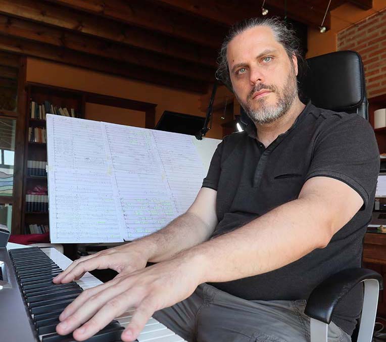 Iñaki Estrada: "Nuestros auditorios no están concebidos para la música contemporánea"