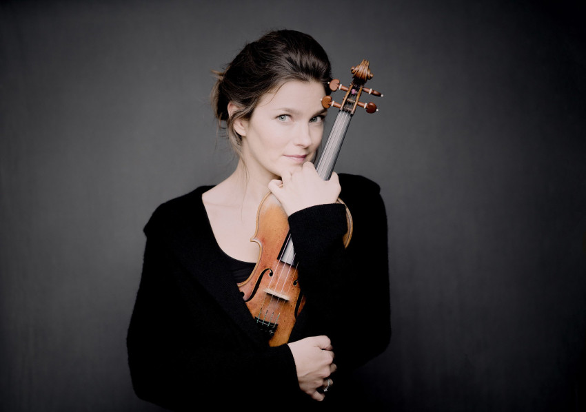 Janine Jansen Decca cover Marco Borggreve 2000x1406