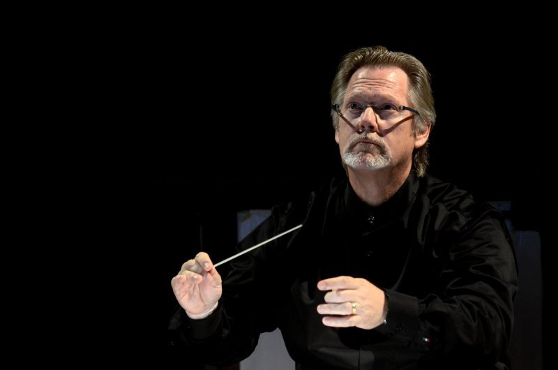 Kunde conducting Maria di Rohan Bergamo