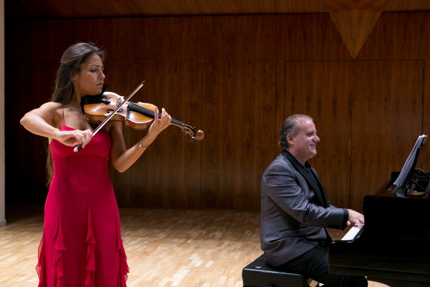 Leticia Moreno y Josu de Solaun tocan Turina, Falla y Bartók en el Auditorio Nacional