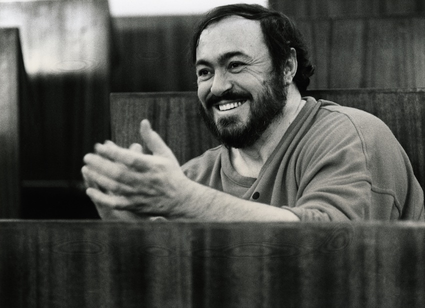 Luciano Pavarotti JPEG credits Primo Gnani 1987