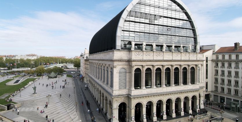 Platea Magazine – L’Opéra de Lyon modifie sa programmation face à diverses difficultés financières