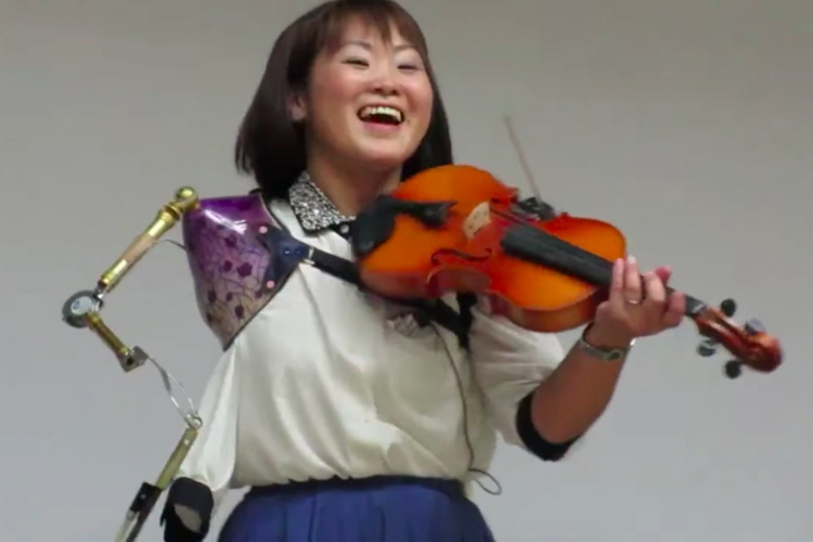 Manami Ito violin