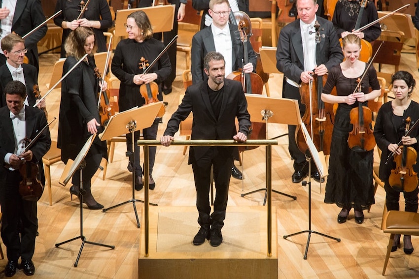 La Sinfónica de Viena visita España con obras de Mozart y Mahler, bajo la batuta de Omer Meier Wellber