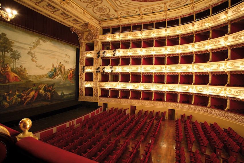 TeatroRegioParma interior