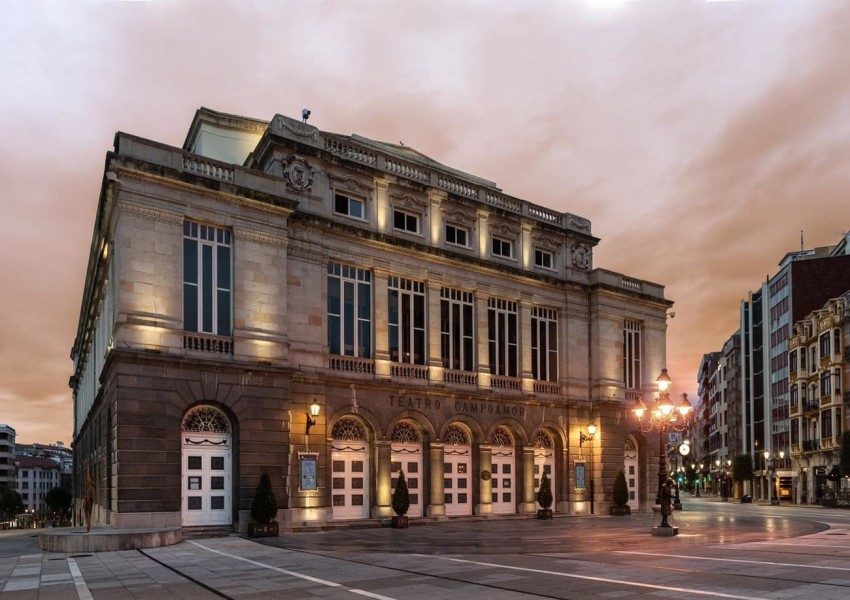 opera oviedo noche