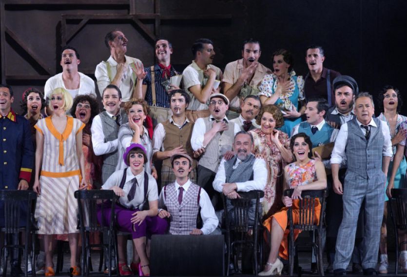 El Teatro de la Zarzuela sube a su escenario "La verbena de la Paloma"