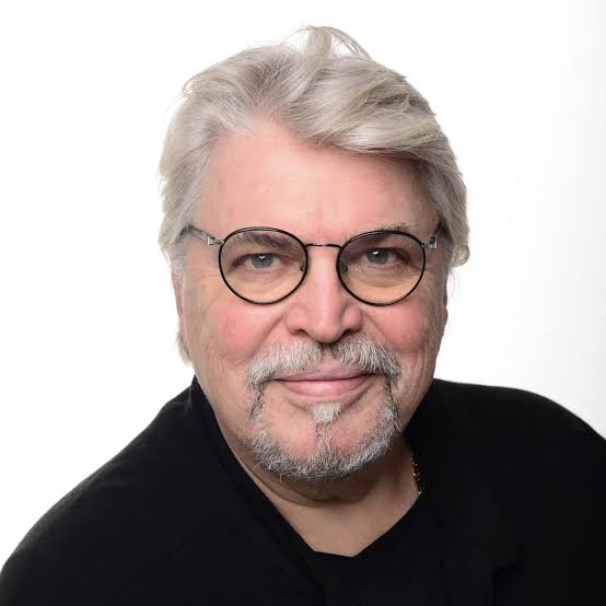 peter-seiffer-vertical.jpeg