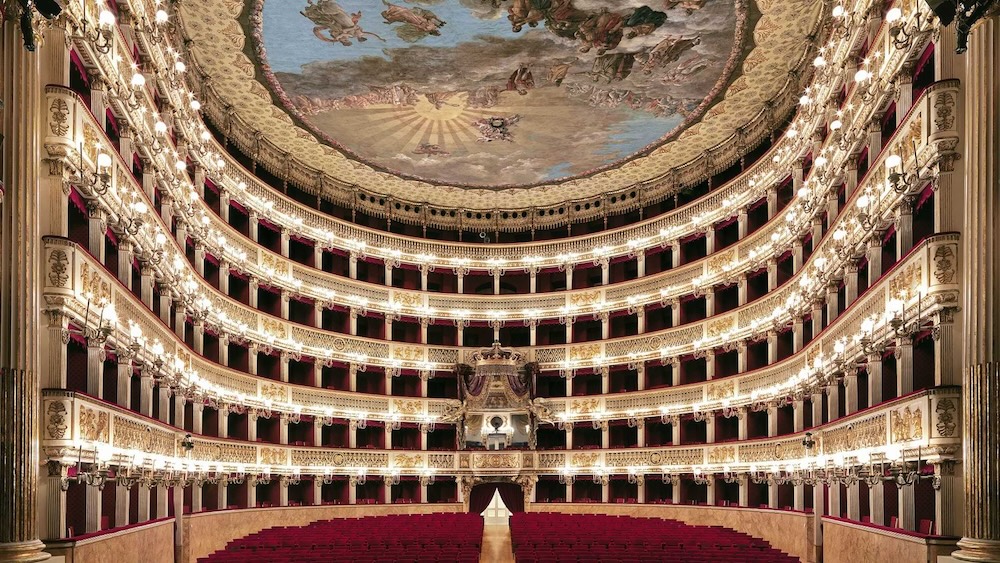 teatrosancarlo_napoli.jpg