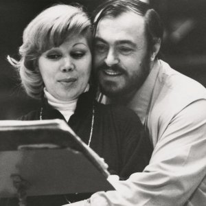 El Teatro Comunale de Modena llevará el nombre de Luciano Pavarotti y Mirella Freni
