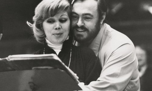 El Teatro Comunale de Modena llevará el nombre de Luciano Pavarotti y Mirella Freni