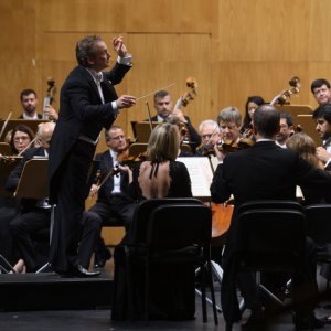 Jonathan Nott renueva como titular de la Orchestre Suisse Romande por tiempo indefinido