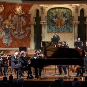 Rudolf Buchbinder y la Sinfónica Camera Musicae con música de Mozart y Beethoven