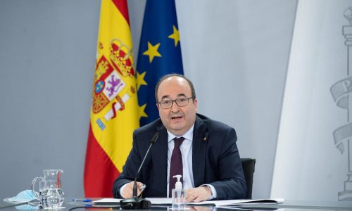 Miquel Iceta sucede a Rodríguez Uribes al frente del Ministerio de Cultura