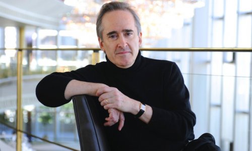 James Conlon renueva hasta 2025 como director musical de la Ópera de Los Ángeles