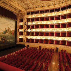 El Teatro Regio de Parma presenta su temporada 21/22, con Albelo y Bernàcer, entre otros