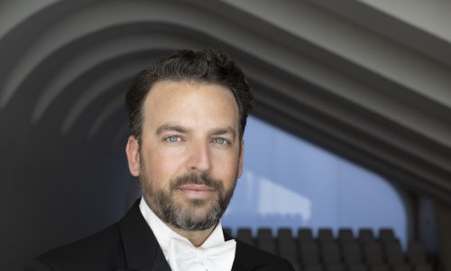 James Gaffigan, nuevo director musical de la Komische Oper de Berlín   