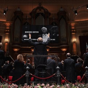 La Orquesta del Concertgebouw de Ámsterdam e Iván Fischer rinden homenaje a Bernard Haitink