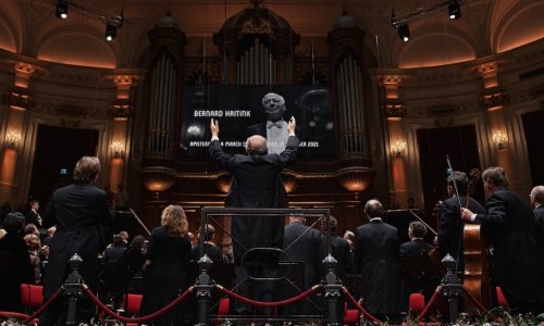 La Orquesta del Concertgebouw de Ámsterdam e Iván Fischer rinden homenaje a Bernard Haitink