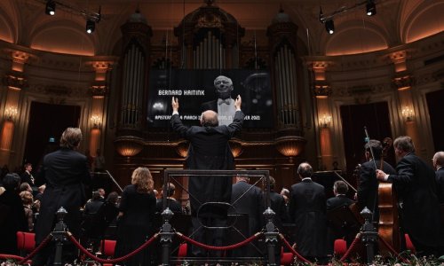 La Orquesta del Concertgebouw de Ámsterdam e Iván Fischer rinden homenaje a Bernard Haitink