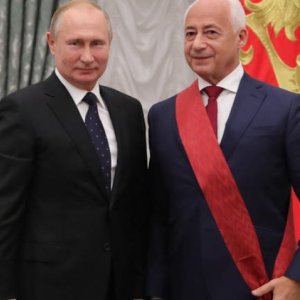 Un grupo de artistas rusos encabeza una petición a Putin para cesar la acción armada en Ucrania