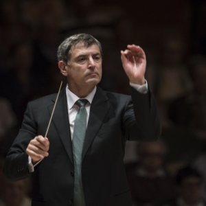 La Banda Municipal de Barcelona interpreta la zarzuela "Cançó d'amor i de guerra"