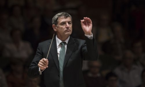 La Banda Municipal de Barcelona interpreta la zarzuela "Cançó d'amor i de guerra"