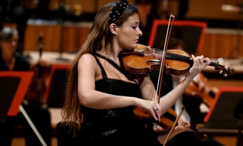 Nicola Benedetti y Santtu-Matias Rouvali de gira por España con la Philharmonia Orchestra