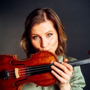 Karen Gomyo sustituye a Lisa Batiashvili como solista esta semana con la Orquesta Nacional de España