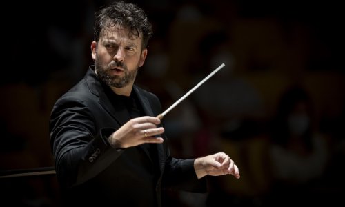 James Gaffigan dirige obras de Rodrigo, Dvořák y Ravel al frente de la Orquesta de la Comunitat Valenciana