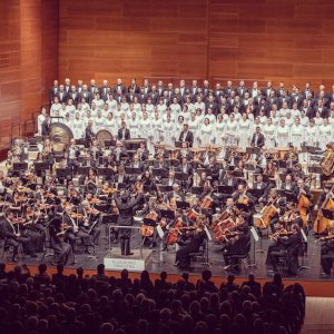 Robert Treviño dirige la Segunda de Mahler con Euskadiko Orkestra y el Orfeón Donostiarra