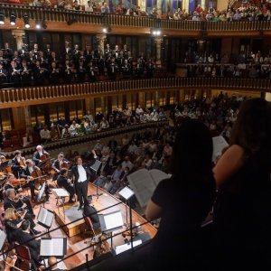 Gustavo Gimeno y la Filarmónica de Luxemburgo visitan el Palau con obras de Messiaen y Puccini