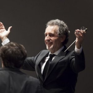 Josep Pons dirige Britten, Debussy y Ravel con la Orquesta Nacional de España