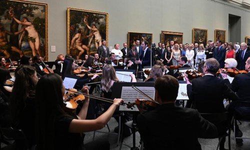 La Orquesta Sinfónica de Kiev actúa para los líderes de la OTAN en el Museo Del Prado
