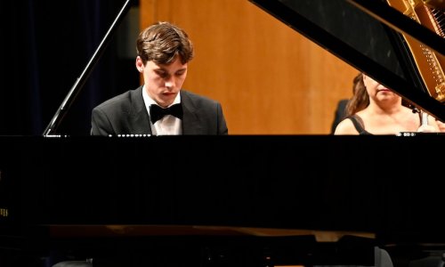 El canadiense Jaeden Izik-Dzurko gana la XX edición del Concurso de Piano de Santander